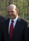 Microsoft CEO Steve Ballmer hat angekündigt, ein großes Aktien-Paket von bis zu 75 Millionen Stück verkaufen zu wollen.