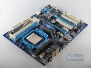 Gigabyte 870A-UD3: 2 x USB 3.0, 8 x USB 2.0, 2 x E-SATA, 2 x Firewire, digitale sowie analoge Sound-Anschlüsse und Gigabit-LAN