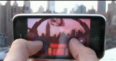 iPhone 4 mit Falcon Gunner: Augmented- Reality-Shooter auf Star-Wars-Basis.