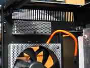 Luxuriöse Casemod eines Lian Li V2120X im Lochgitter-Design (59)