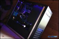 Black loves Aqua: Erstklassige Bilder der edlen Wakü-Casemod (18)