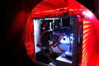 Ausnahme-Casemod Candela: Acrylglas trifft LED-Wahnsinn trifft Kunstleder (151)