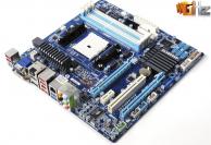 Gigabyte GA-A75M-UD2H (1)