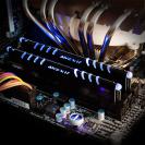 Die neuen Core-Speichermodule von Avexir nutzen blaue LEDs als Leistungsmonitor. Der Witz war doch schon durch, oder? Unser gestörter PCGH-Humor lässt uns irgendwie an Potenzmittel denken, kann aber auch am vorangeschrittenen Alter unserer Kollegen liegen.