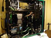 Casemod The black envy: Giftgrün trifft auf schwarzen Lack (1)