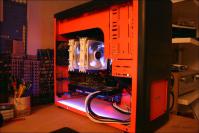 Hacker's Home: Schwarz-orange Casemod bekommt Wakü mit stationären Radiator (1)