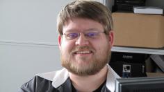 Die neue Grafikgeneration: Southern Islands vs. Kepler... AMD scheint bei der kommenden Generation etwas flotter in die Gänge zu kommen, ich hoffe aber, dass Kepler nicht zu lange auf sich warten lässt, damit Spieler zwischen zwei neuen GPUs wählen können. Nach dem Leistungsstillstand der vergangenen Monate freue ich mich auf jeden Fall auf alles, was schneller und/oder energieeffizienter zu Werke geht als die aktuelle GPU-Generation.