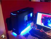 Fast and Furious: Raven-2-Casemod mit Carbonelementen und blauer Beleuchtung (1)