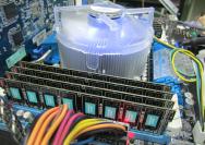 Kingmax präsentiert DDR3-2200-Quadchannel-Kit und Derivate für Übertakter. (1)
