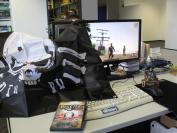 "Under Jolly Roger": Die Piraten haben unseren Spieleonkel und seinen PC voll im Griff. Dahinter steckt natürlich das neue Risen 2, dessen Piraten-Szenario und dessen Karibik-Flair es Herrn Stöwer besonders angetan haben.
