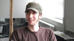 Sollte AMD die FX-Linie wirklich einstellen ... ist mir das relativ wumpe. Bei CPUs bin ich seit dem Athlon-Fanboy, mir ging die damalige Treiber-Problematik so sehr auf die Nerven, dass ich seitdem nur Intel-CPUs verwende - bislang fahre ich mit diesem Ansatz ganz gut, auch wenn ich vermutlich für die Leistung im Vergleich mehr Geld auf den Tisch legen muss.