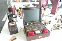 Steampunk-Mods, PCs in Fliegen-Optik und im Schreibttisch - Casemodding auf der Campus Party Berlin (37)