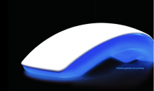 Je nach persönlichem Hintergrund kann dieses Gerät sowohl an bestimmte "Massager", als auch an einige moderne Mäuse erinnern. Sein will es beides.