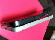 Ein verbogenes und noch funktionierendes iPhone 5. (1)