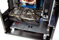 Asus Geforce GTX 670 DirectCU Mini - Kleine Karte für ITX-Systeme (1)