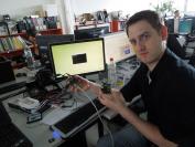 Steinhart liebt's halt minimalistisch, und getreu diesem Motto nimmt er richtige Computerzwerge mit Minimalausstattung und Technik unter die Lupe. Man könnte fast schon behaupten, dass die Minis Herrn Staudacher als visuelles Kontrastprogramm zu den riesigen und vor allem hohen Bergen in seiner Heimat dienen.