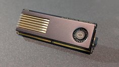 Aktiv gekühltes DDR5-8400 von Cooler Master und G.Skill: Das MasterDimm AC soll laut Hersteller bis zu 15 Grad Celsius kühler als passiv gekühlte Module laufen.