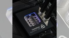 Der DeltaMate CPU Block MPII für LGA1851 wurde von Thermal Grizzly zwar schon gezeigt, wartet aber noch auf Händlerlistungen. Eine AMD-Version steht hingegen für 349,90 Euro zur Verfügung.