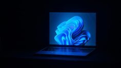 Ein Windows-11-Schalter für frühere Updates kann auch optionale Sonderpatches automatisch installieren. Das aktuelle KB5121767 zeigt, warum Nutzer die Einstellung prüfen sollten.
