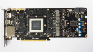 Nvidia Geforce GTX 980 Ti ohne Kühler: Ein GM200-310-A1 vom August 2014 (!) begrüßt uns.