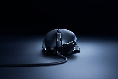 Razer Basilisk Essential (1)