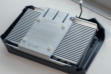 Gainward GTX 1650S Pegasus OC: Der Alukühler von hinten...