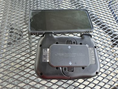 Zusammengeklappter Razer Kishi Android Controller 2