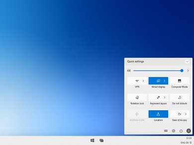 Der Desktop samt Schnelleinstellungen von Windows 10X.