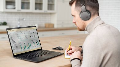 Lenovo ThinkPad X1 Extreme Gen 4 01