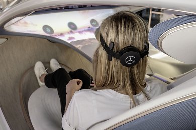 Mercedes Vision AVTR Brain Computer Interface