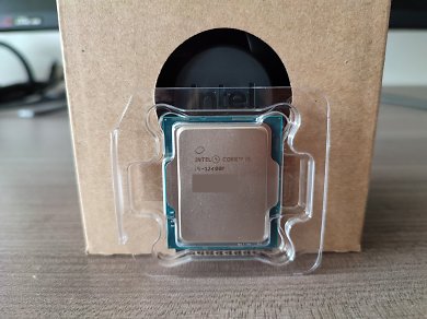 Der Intel Core i5-12400F wird in Peru zum Verkauf angeboten. (2)