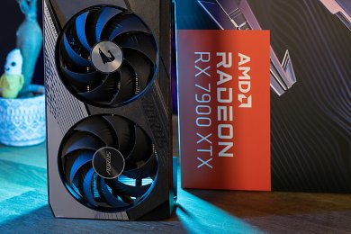 Die Aorus Radeon RX 7900 XTX Elite von Gigabyte befindet sich im PCGH-Testlabor. Was das Custom-Modell aus auszeichnet, erfahren Sie bei uns. (1)