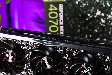 Palit RTX 4070 Ti Gamerock Premium (2)