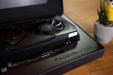 AMD Radeon RX 7600 MBA-Design