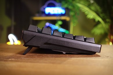 Asus ROG Azoth (8)