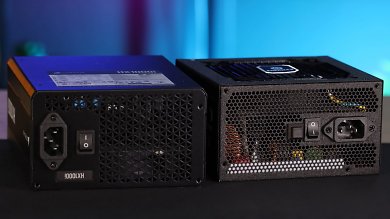 Das Netzteil sollte beim Zusammenbau als allerletztes und beim Hochfahren des Rechners als allererstes eingeschaltet werden. Steht der Netzteilschalter auf I kann das Netzteil der Hardware Strom zur Verfügung stellen. Mit O bekommt die PSU keinen Strom mehr. I = 1, also eingeschaltet, O = 0, kein Stromzugang mehr zum Netzteil.