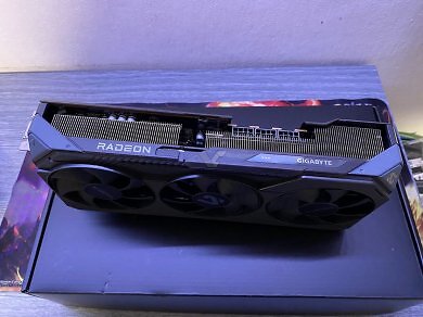 Gigabyte Radeon RX 9070 XT Gaming OC