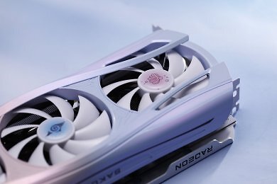 Yeston Radeon RX 9070 XT Sakura Atlantis