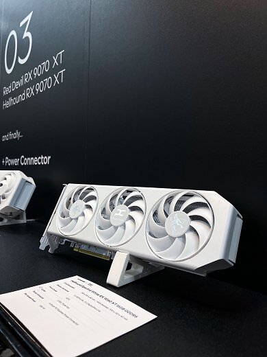 Radeon RX 9060 XT (6)
