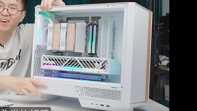 Sapphire Nitro+ Radeon RX 9070 XT White PhantomLink (1) (1)