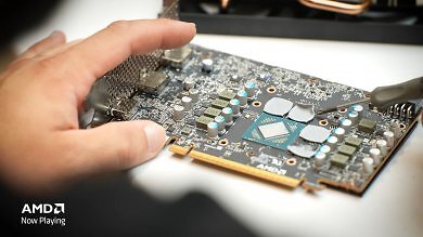 Radeon RX 9060 XT OC (1)