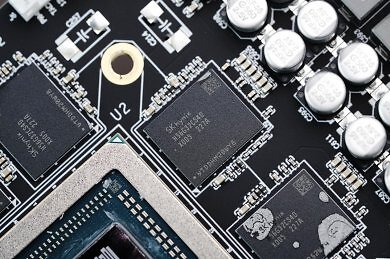 Lisuan LX 7G100 als limitierte Founders Edition erschienen (2)