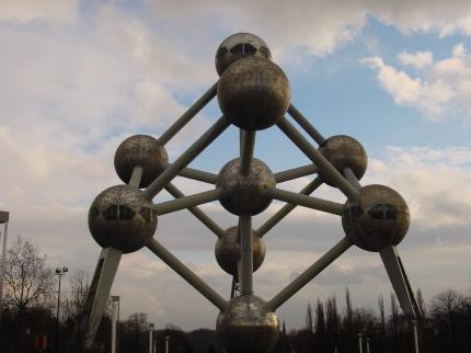 Schauplatz des Geforce-4-Launch-Events war das Wahrzeichen von Brüssel, das Atomium.