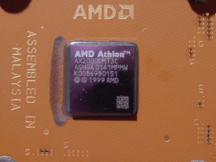 Spitzenreiter: Der XP 2000+ setzt bei unseren Benchmarks neue Ma&szlig;stäbe.