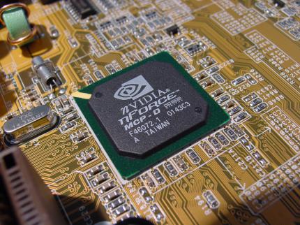 4 Nforce-Boards in PCGH-Testlabor