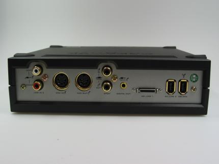 Erweiterungsboxen wie bei der SB Audigy 2 Platinum eX bieten deutlich mehr Anschlussmöglichkeiten als Onboard-Soundlösungen.