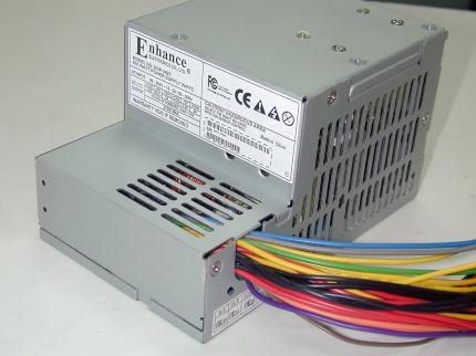 Netzteile auf der CeBIT 2004 - Höhere Leistung, kleinere Geräte