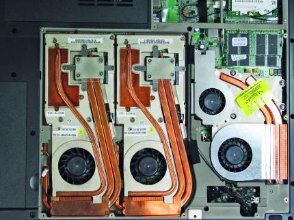 Zwei Nvidia Geforce Go 7800 GTX arbeiten im Archimedes E407.