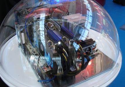Sapphire zeigt Quad-Crossfire