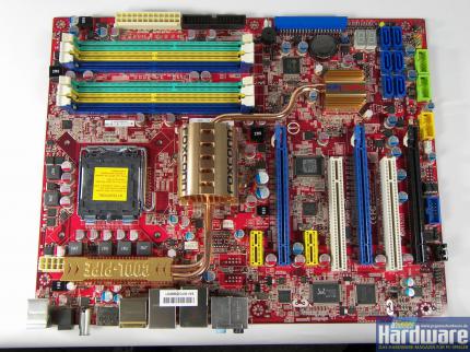 In der Redaktion eingetroffen: Foxconn X38A